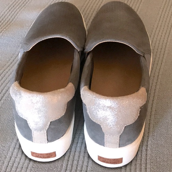 Slip On Casual Shoe in Nubuck Leather - Picture 3 of 8